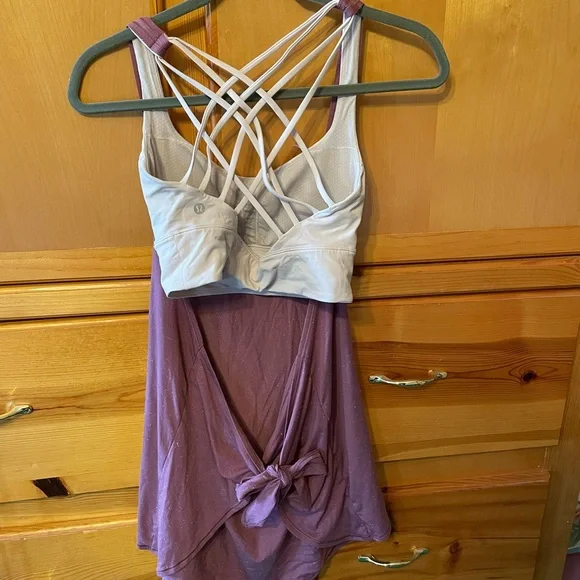 Lululemon Tied In Energy 2-in-1 Pink Tank RETIRED Size 8 - Picture 4 of 9